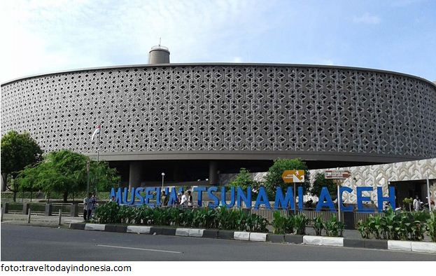 museum tsunami aceh