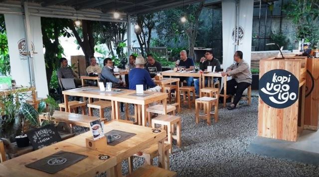 Kafe Kopi Ugo Igo Jl. Terusan Cigadung No. 17 Kota Bandung