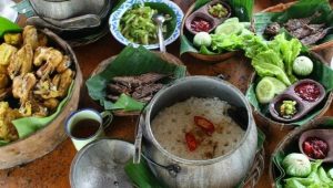 tempat makan enak di bandung