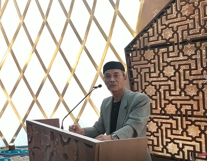 Gestur Tangan Saat Public Speaking
