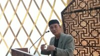 Cara Menggunakan Gestur Tangan Saat Public Speaking