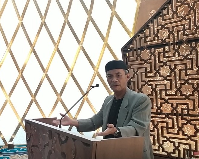 Gestur Tangan Saat Public Speaking